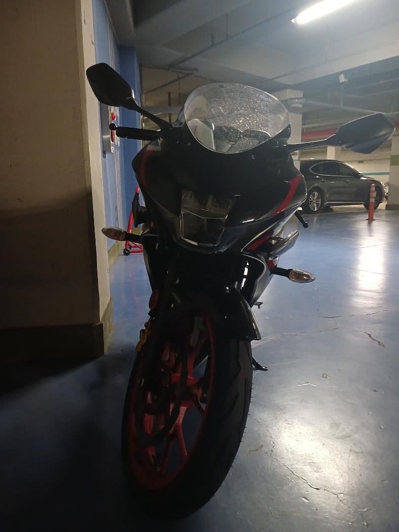 스즈키 GSX R 125 ABS more