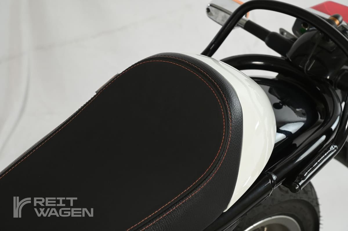 로얄엔필드 컨티넨탈 GT 650 12