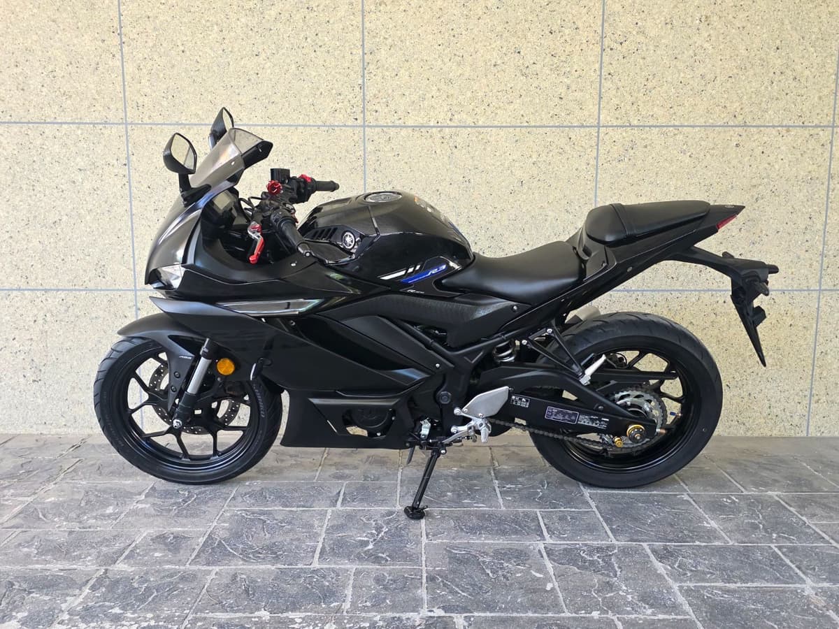 야마하 YZF R3 9