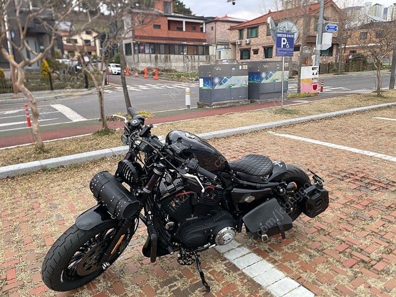 할리데이비슨 포티에잇 4