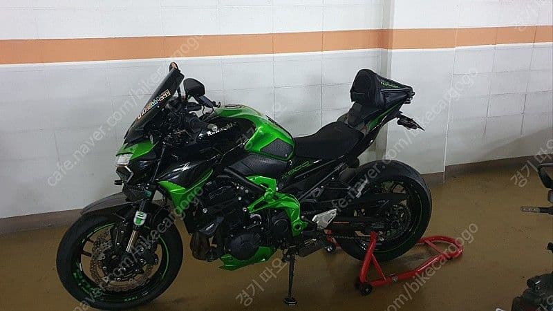 가와사키 Z 900 1