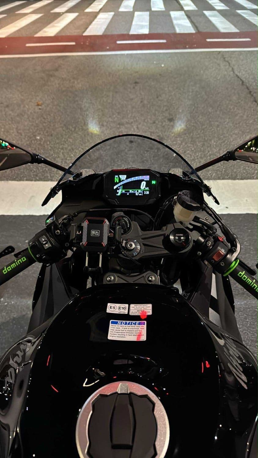 가와사키 닌자 ZX-6R more