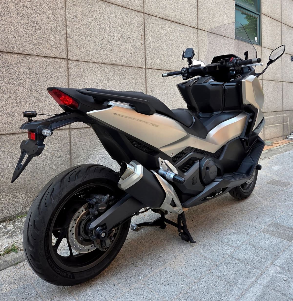 혼다 포르자 750 9