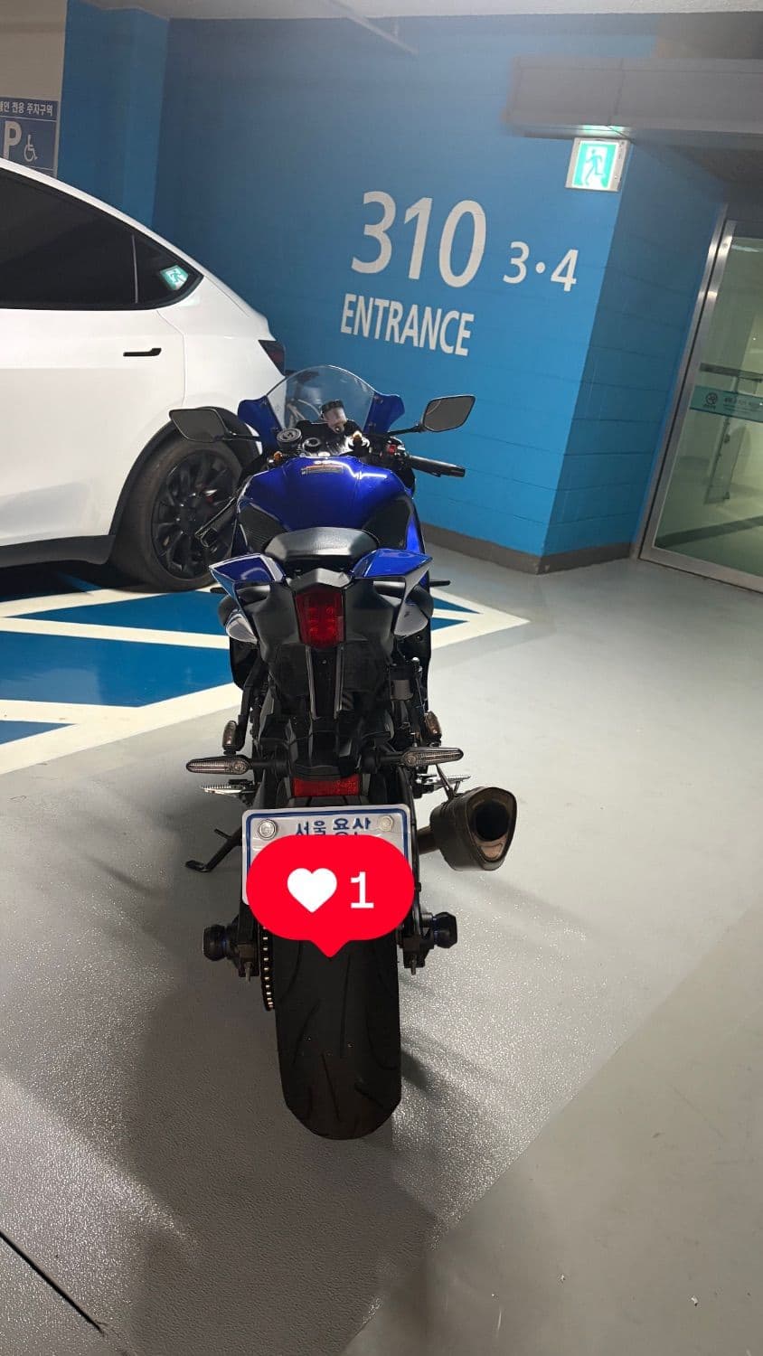 야마하 YZF R7 2