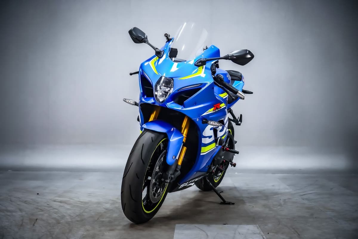 스즈키 GSX R 1000 R 2