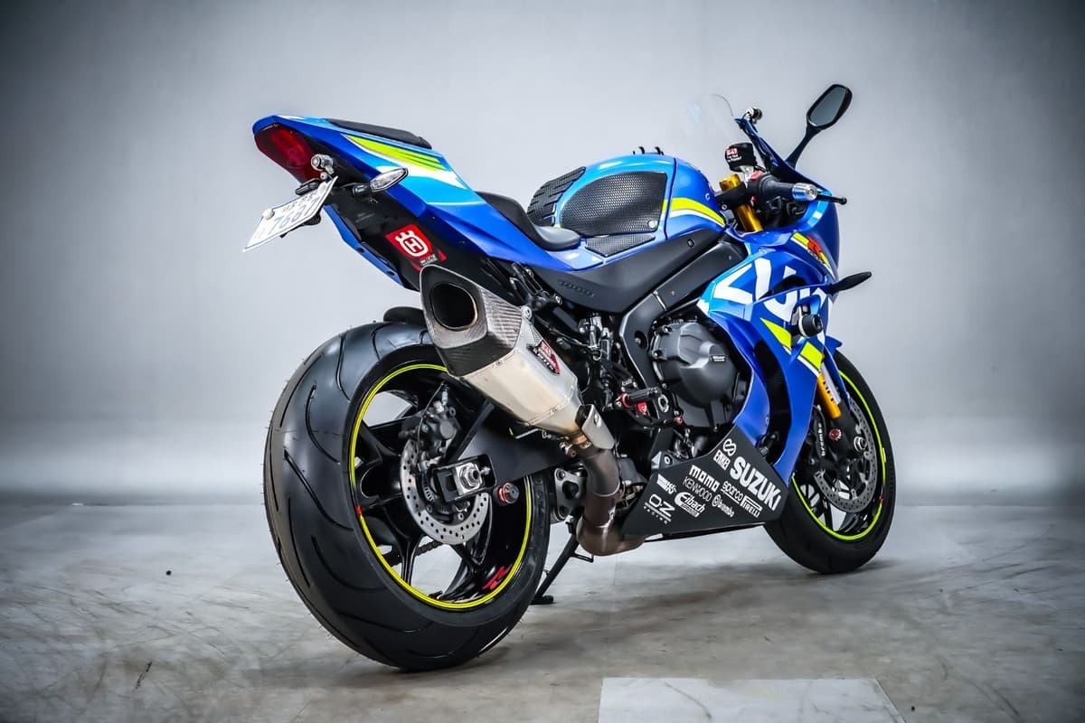 스즈키 GSX R 1000 R 16