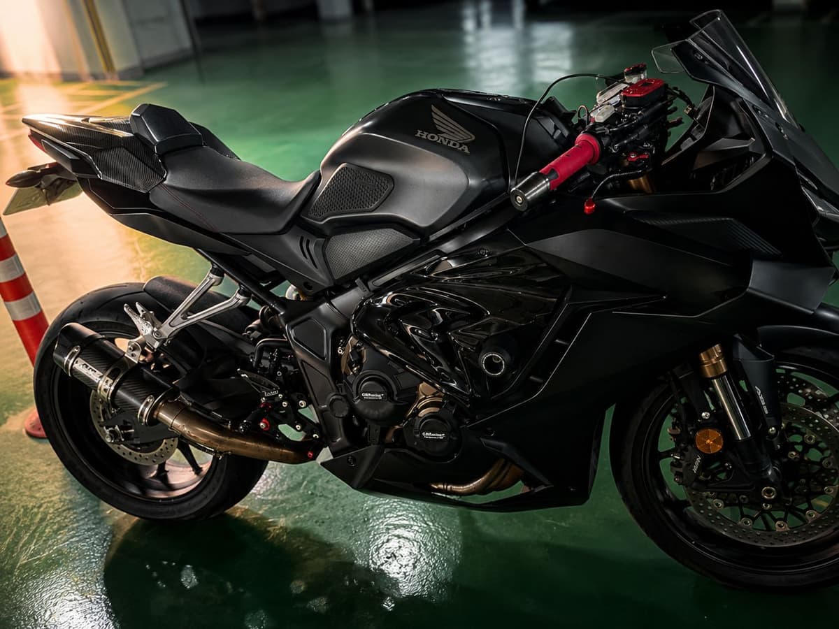 혼다 CBR 650 R MT 3