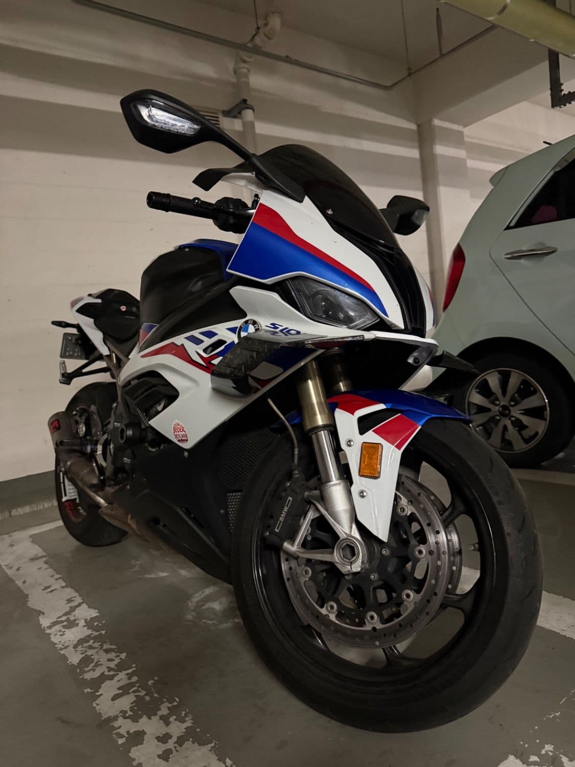 BMW S 1000 RR more