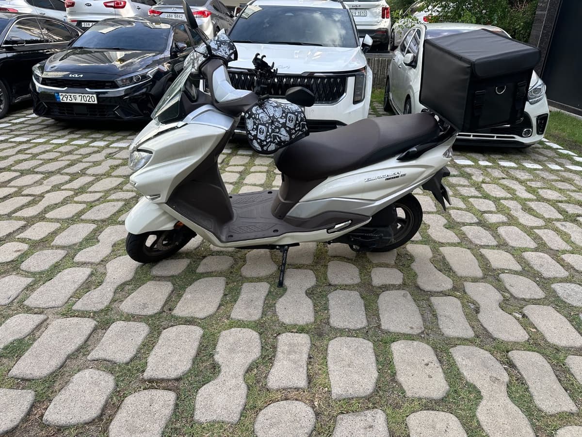 스즈키 버그만 스트리트 125 EX 1