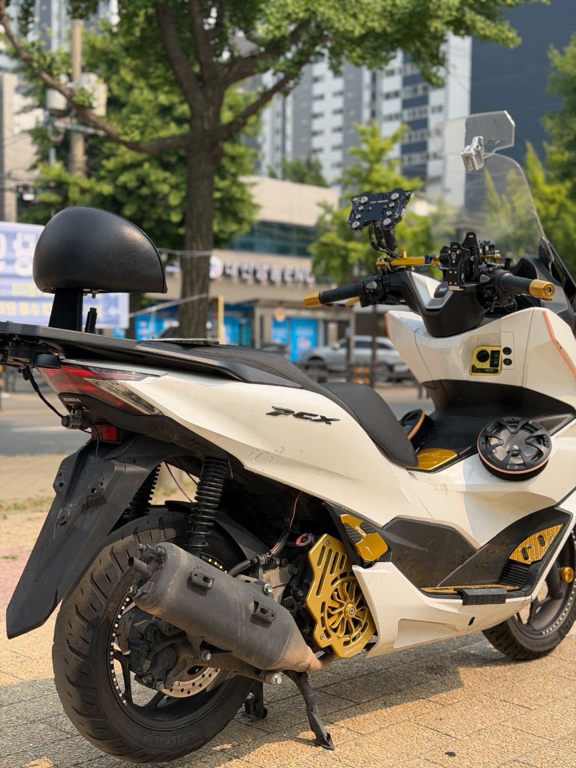 혼다 PCX 125 more