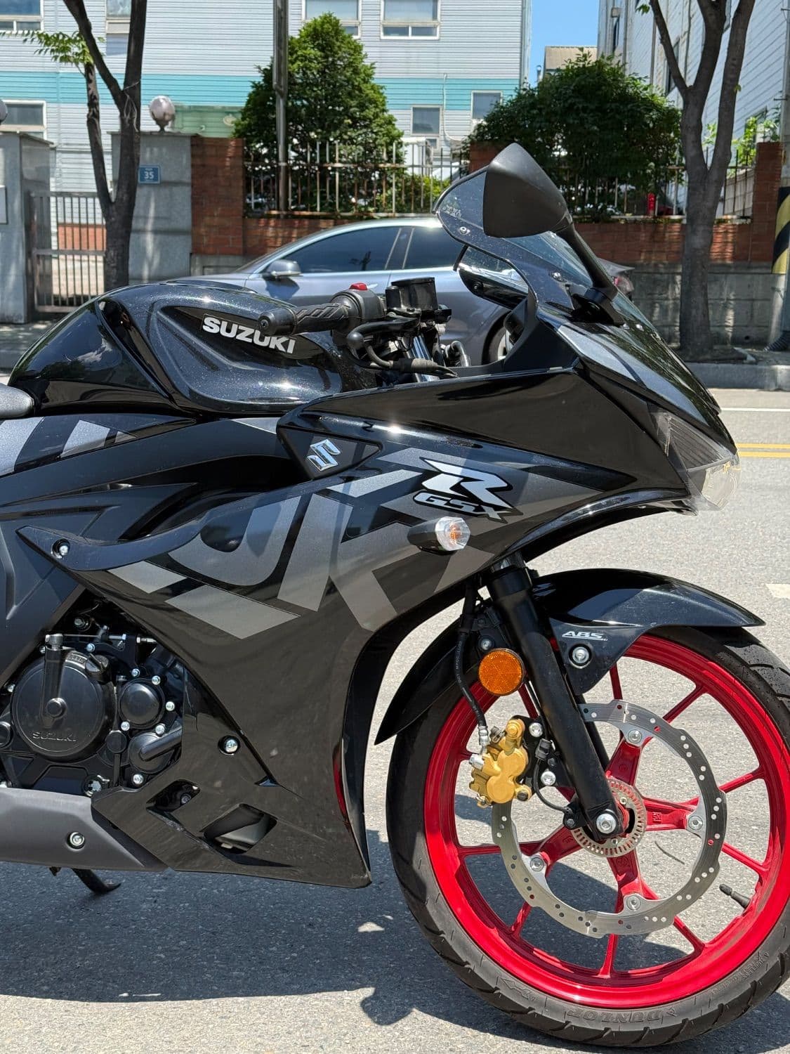 스즈키 GSX R 125 ABS more