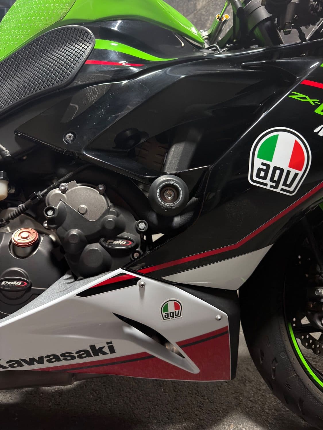 가와사키 닌자 ZX-6R more