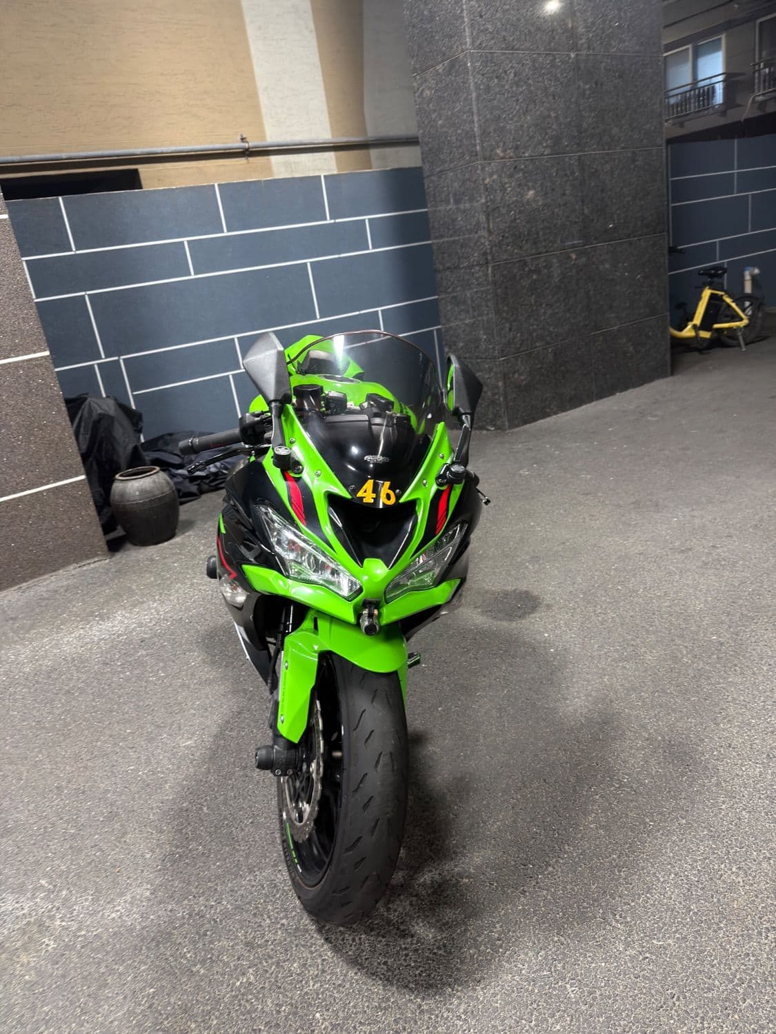 가와사키 닌자 ZX-6R 8