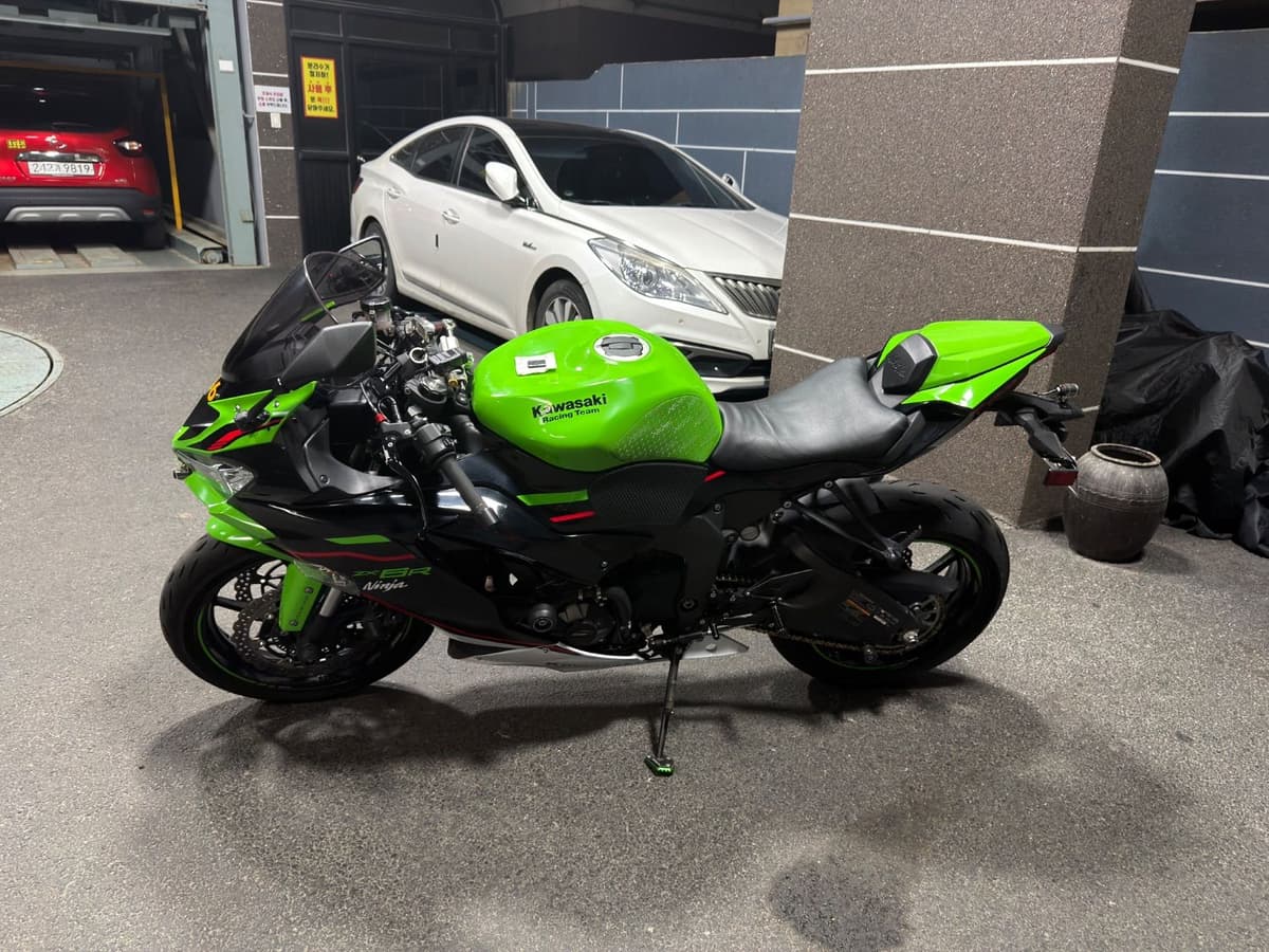 가와사키 닌자 ZX-6R 9