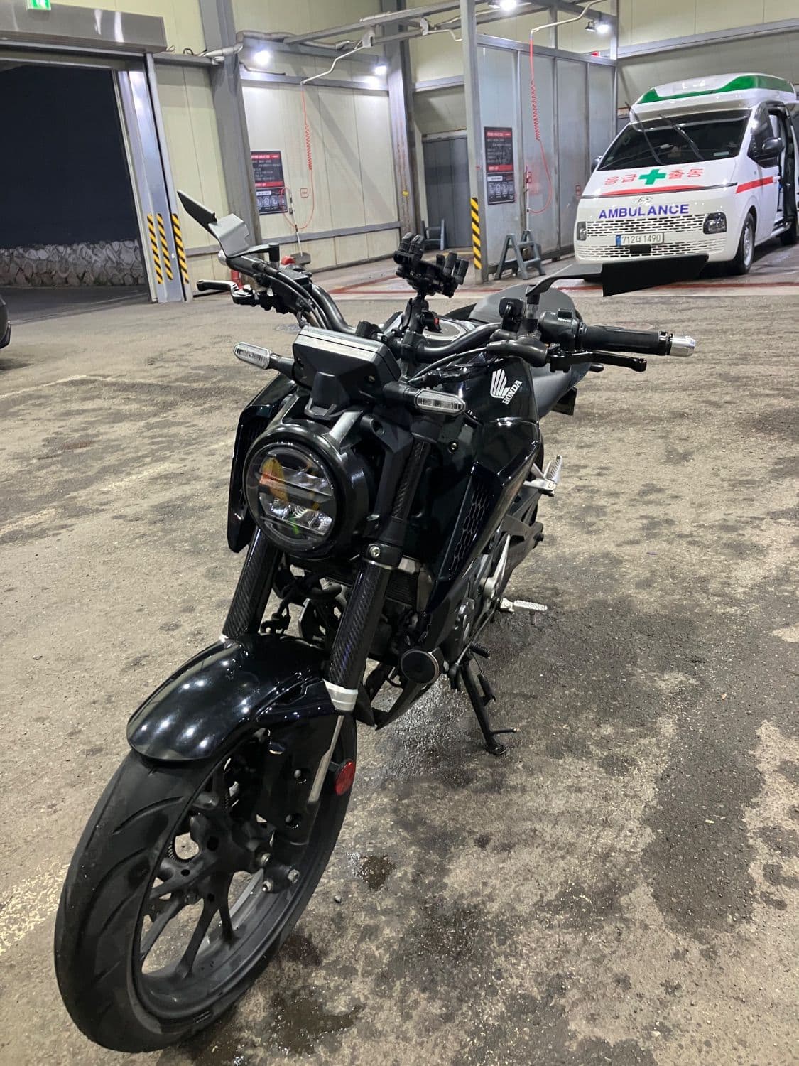 혼다 CB 125 R 7
