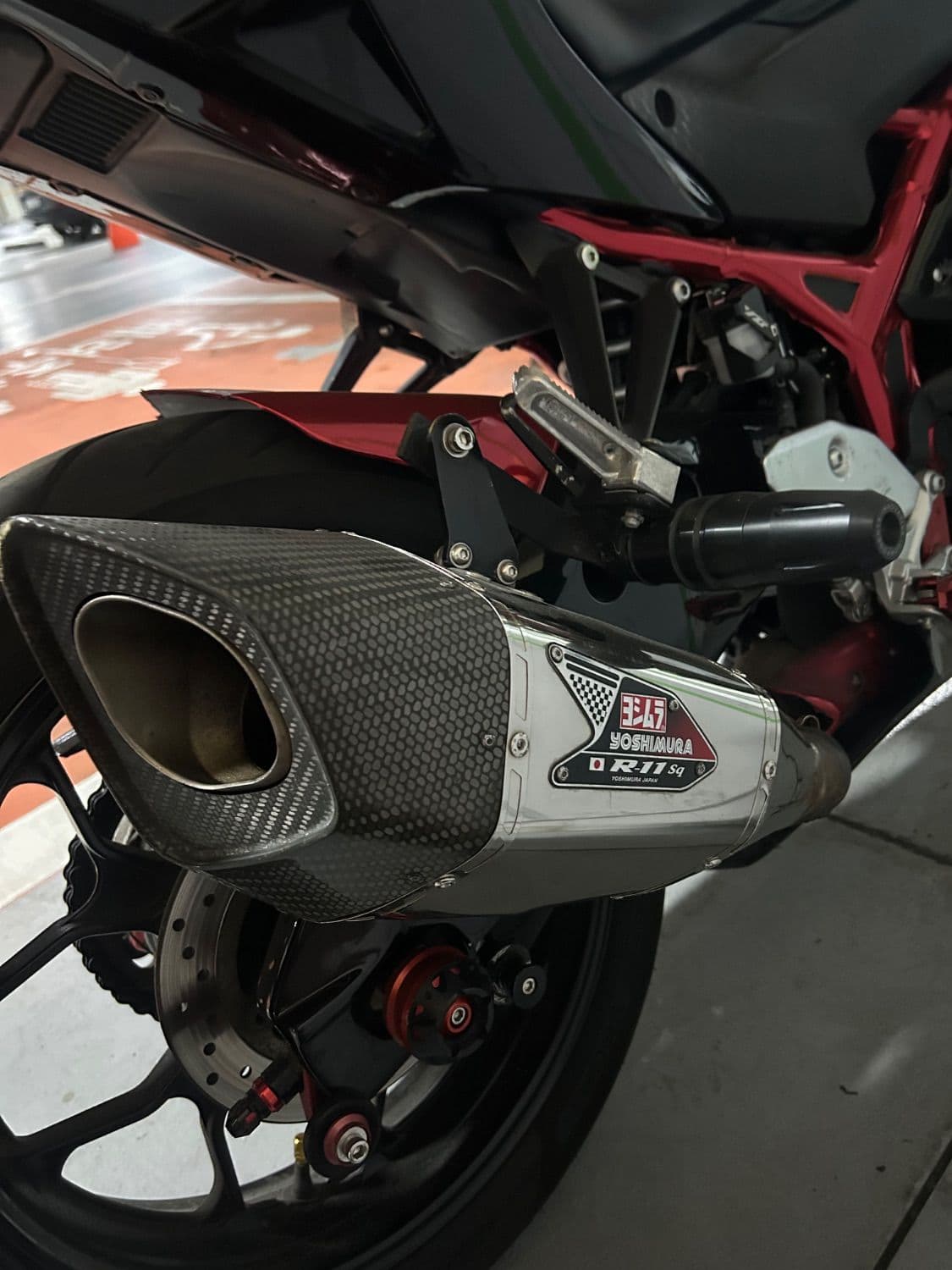 야마하 YZF R3 more