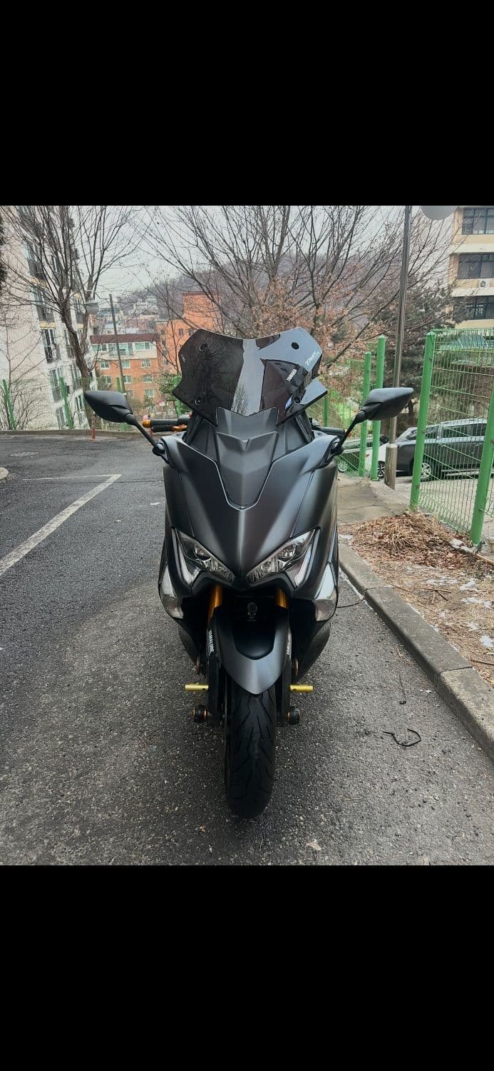 야마하 TMAX DX 5