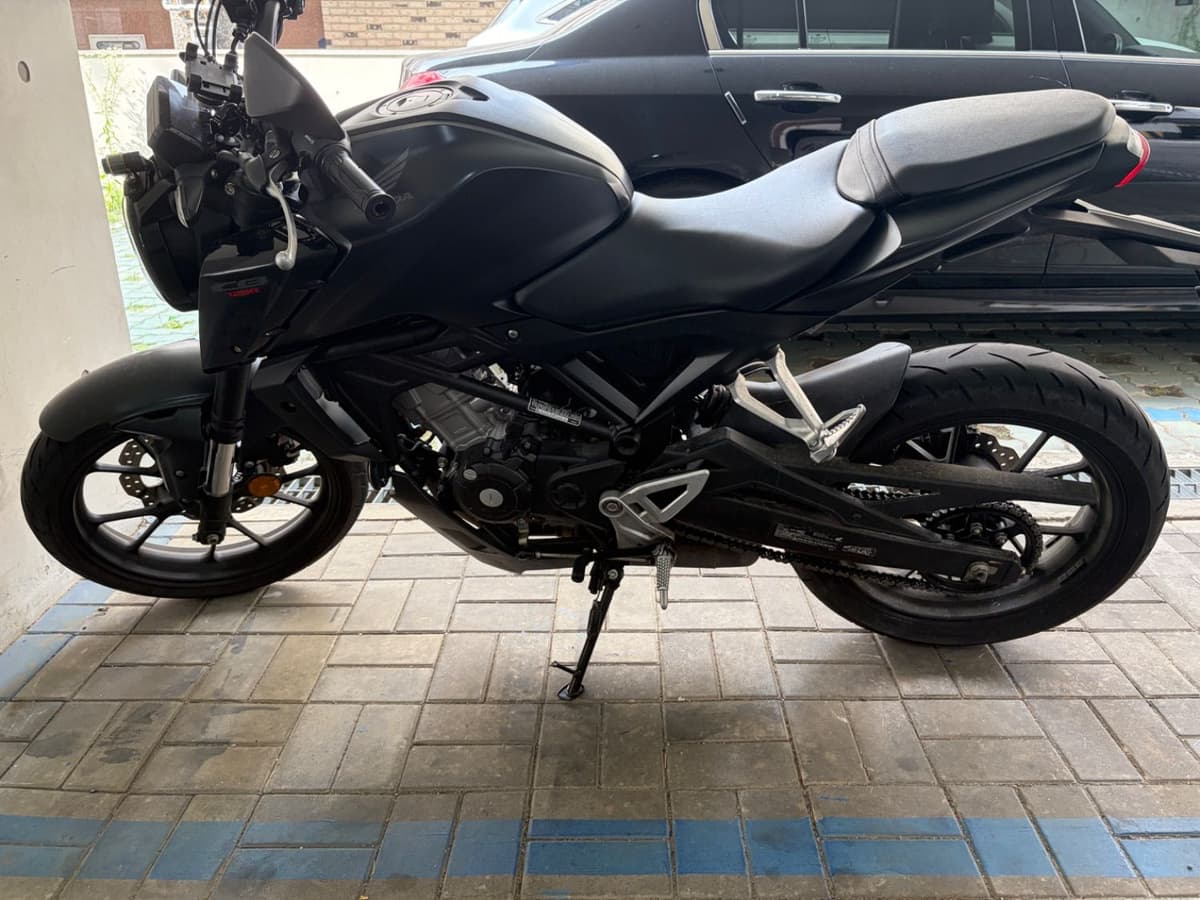 혼다 CB 125 R 7