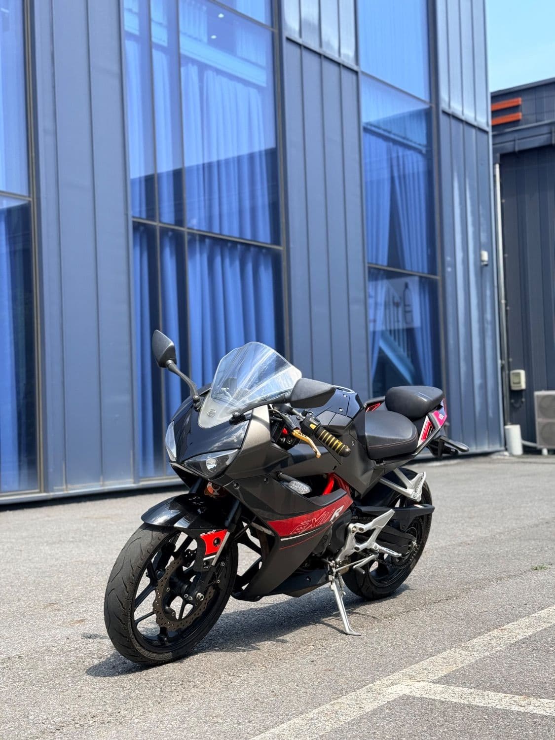 KR모터스 엑시브 250 R 1
