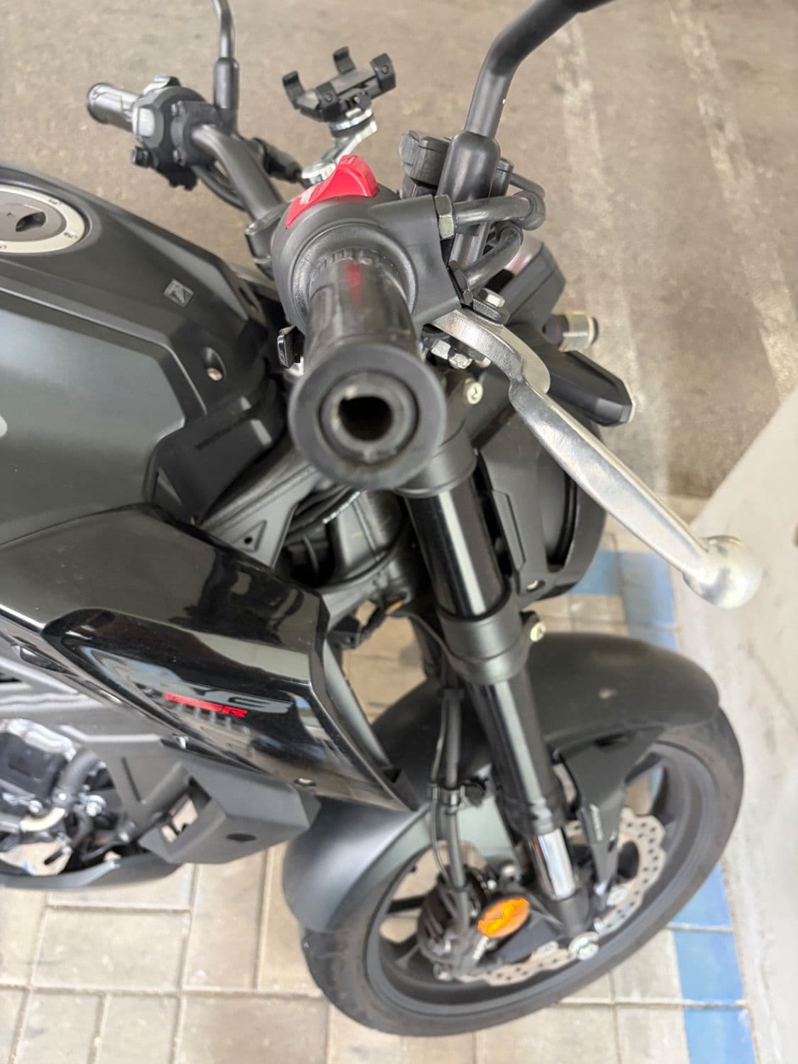혼다 CB 125 R 3