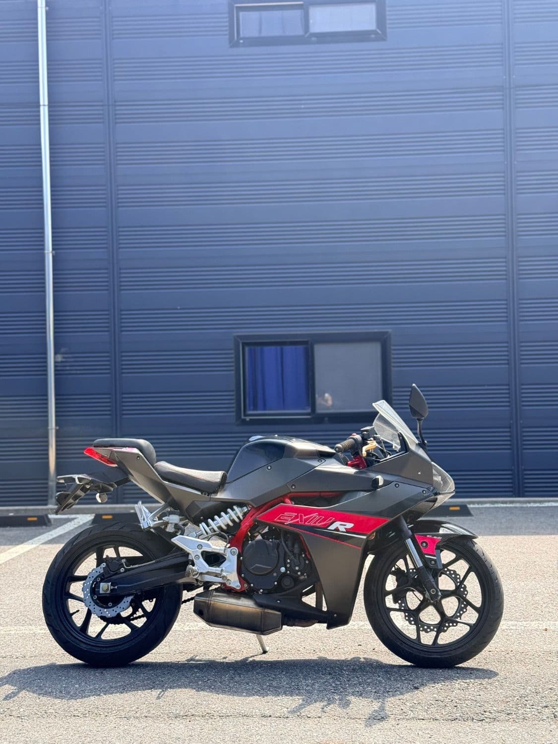 KR모터스 엑시브 250 R more