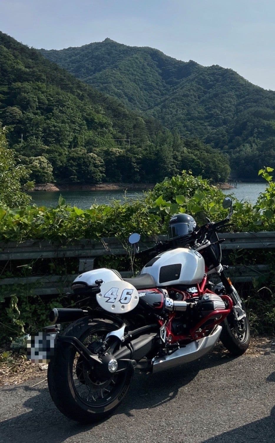 BMW R 12 nine T 2