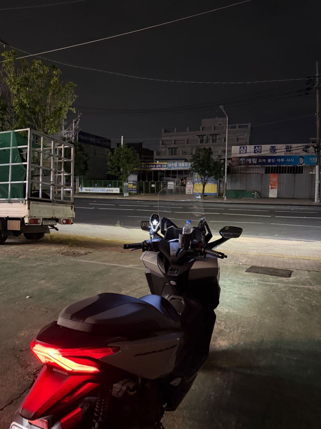 혼다 포르자 350 4