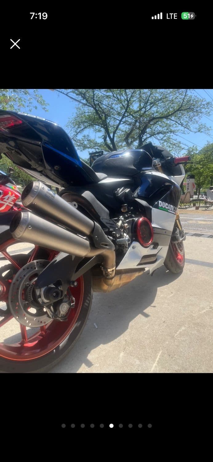 두카티 파니갈레 V2 2