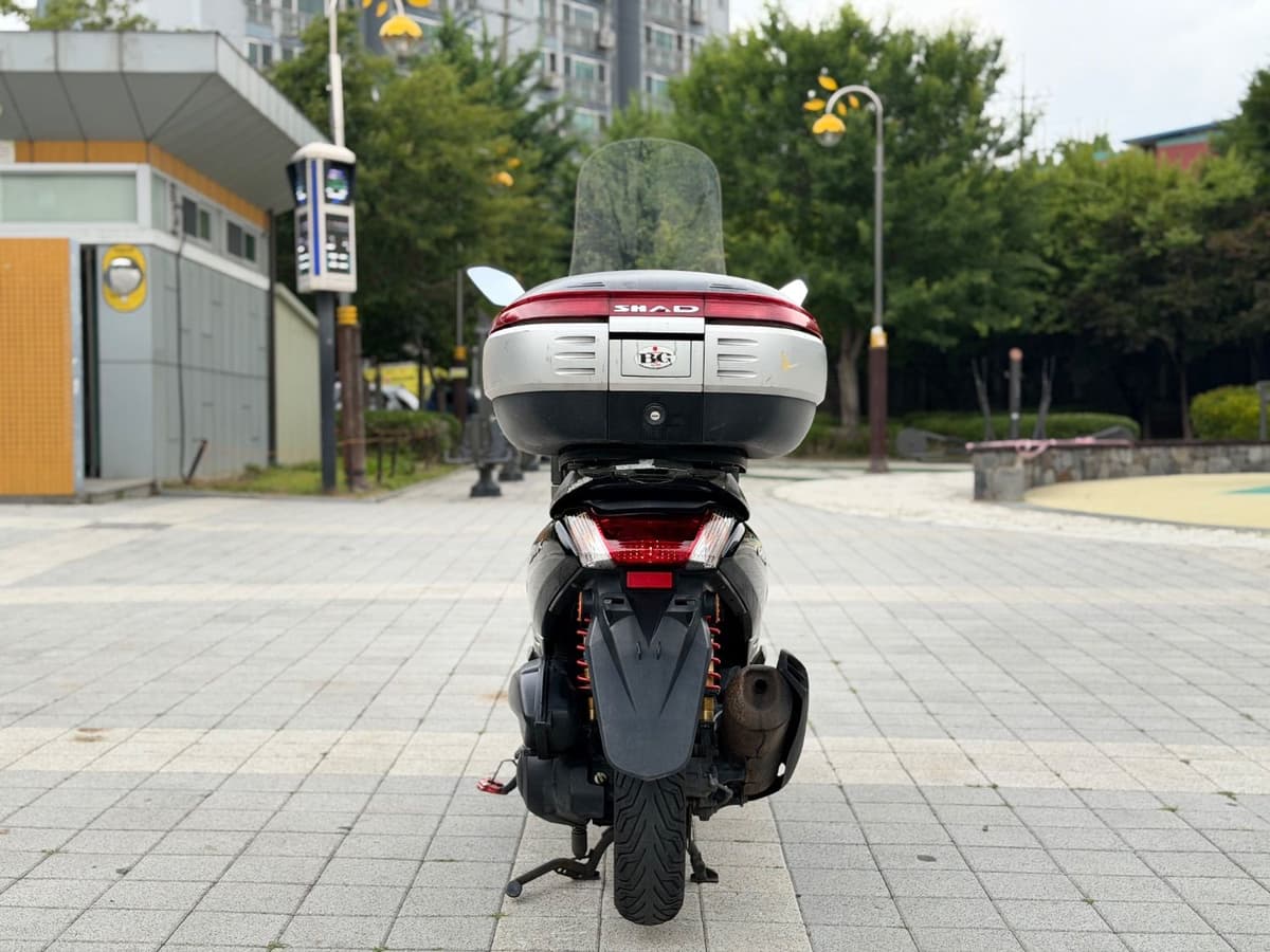 야마하 NMAX 125 5