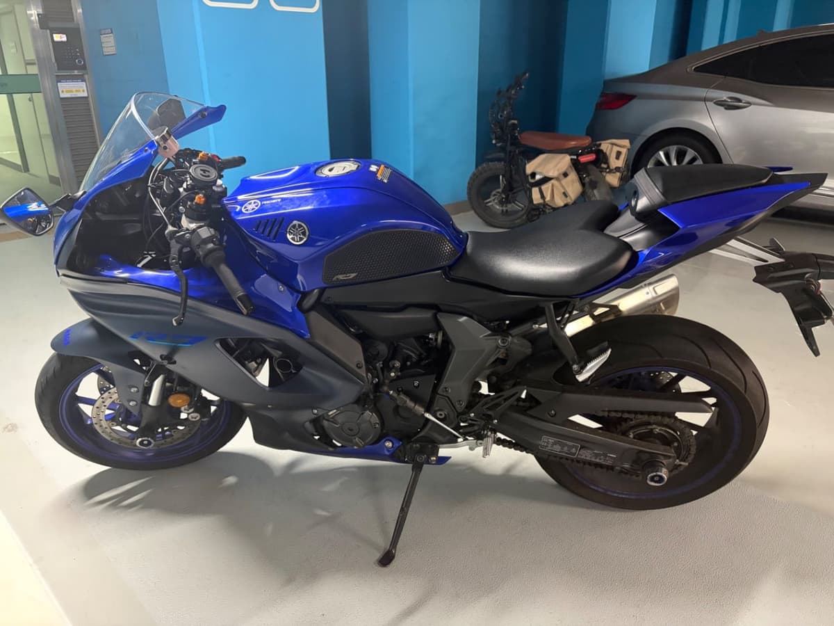 야마하 YZF R7 1