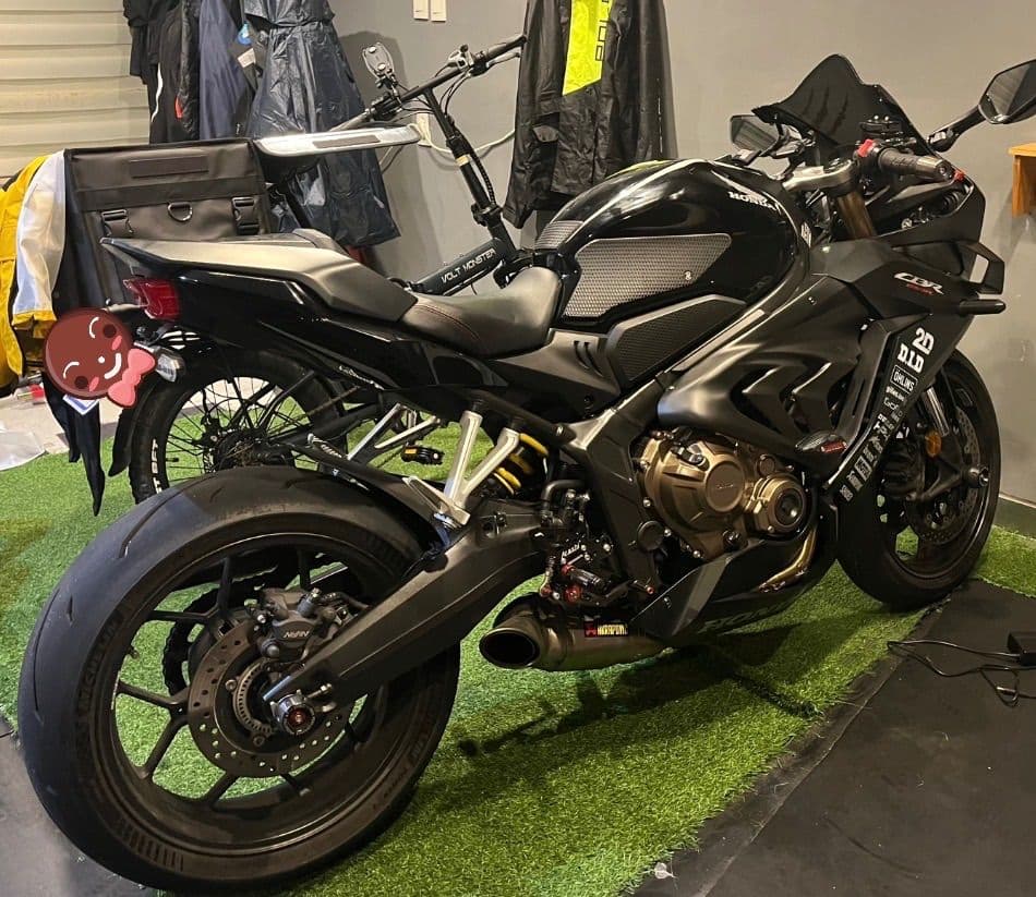 혼다 CBR 650 R MT 3