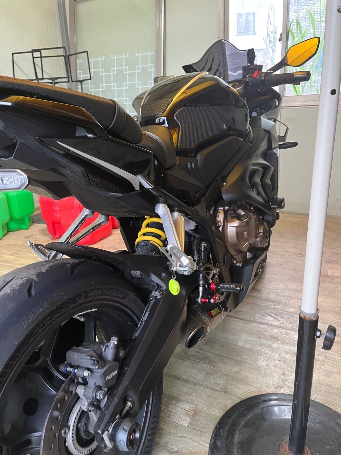 혼다 CBR 650 R MT 10