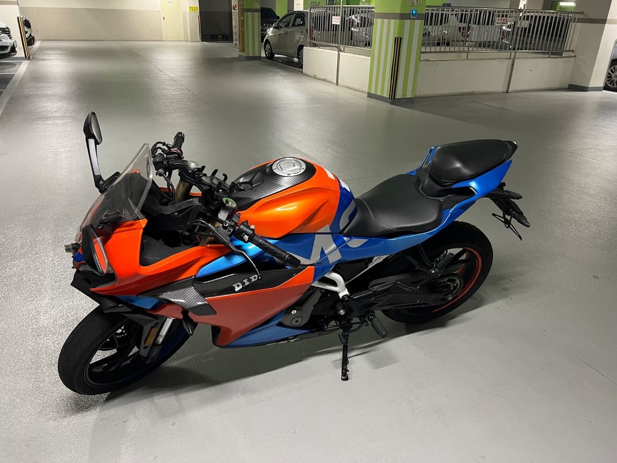 CF모토 300 SR 3