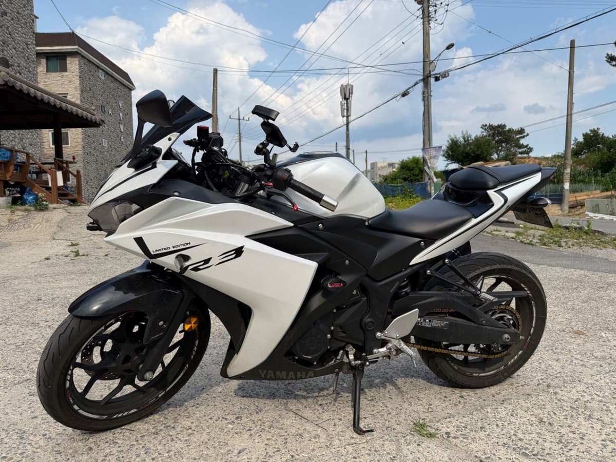 야마하 YZF R3 2