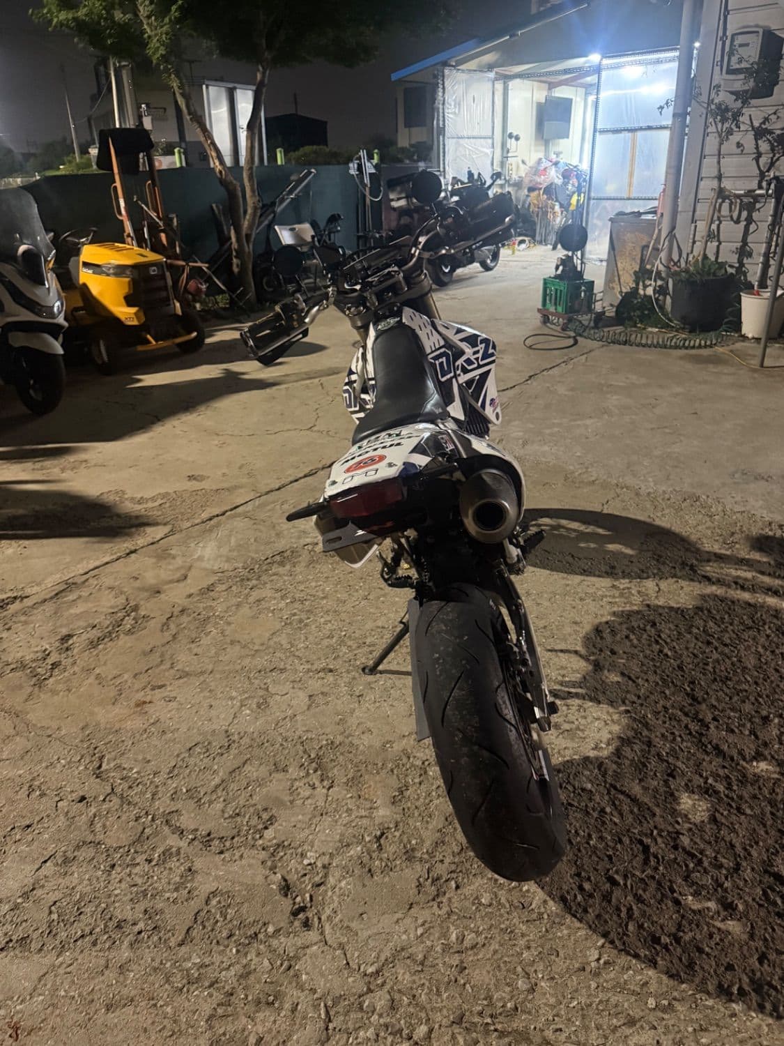 스즈키 DR Z 400 SM 4
