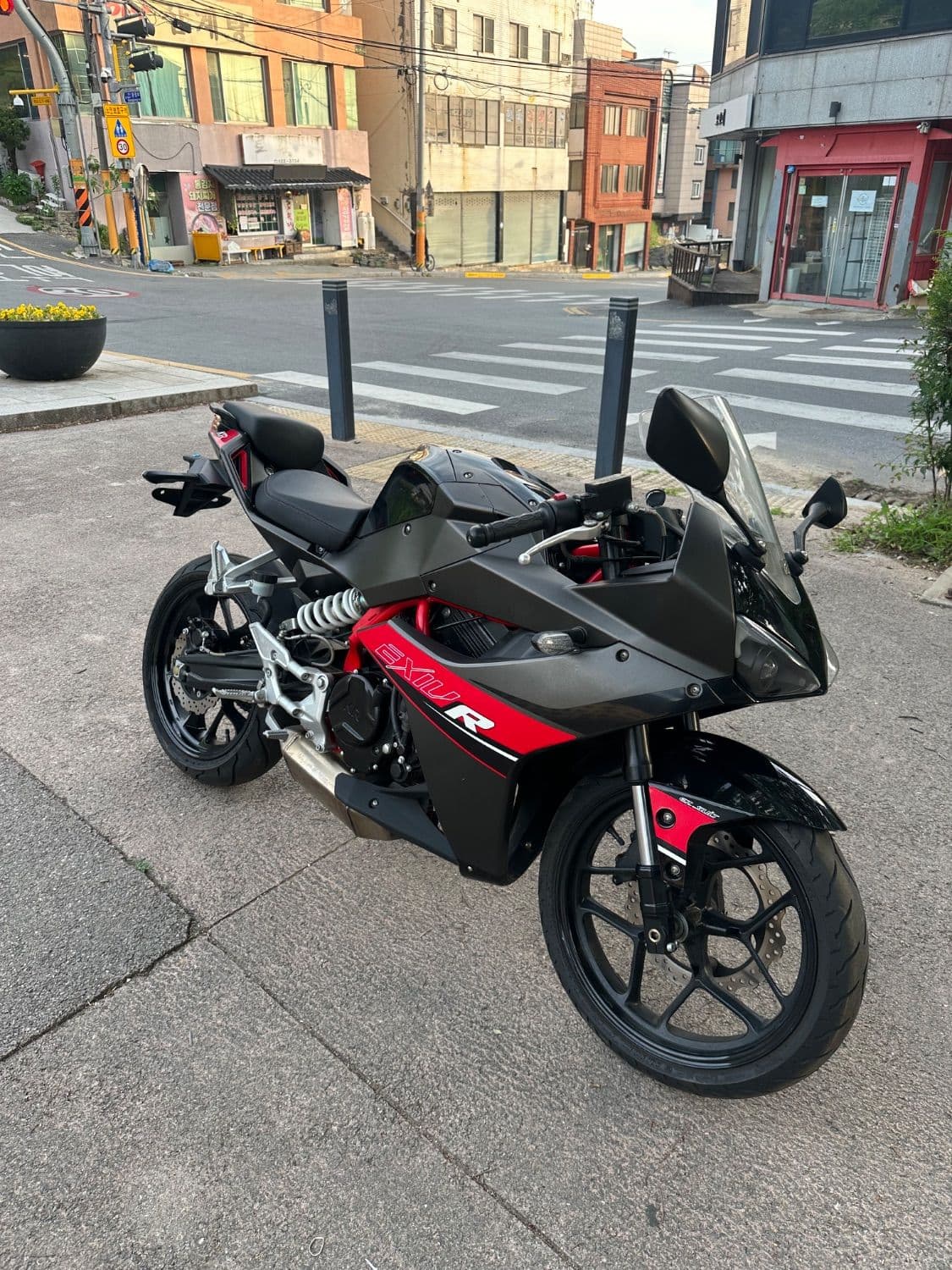 KR모터스 엑시브 250 R 2