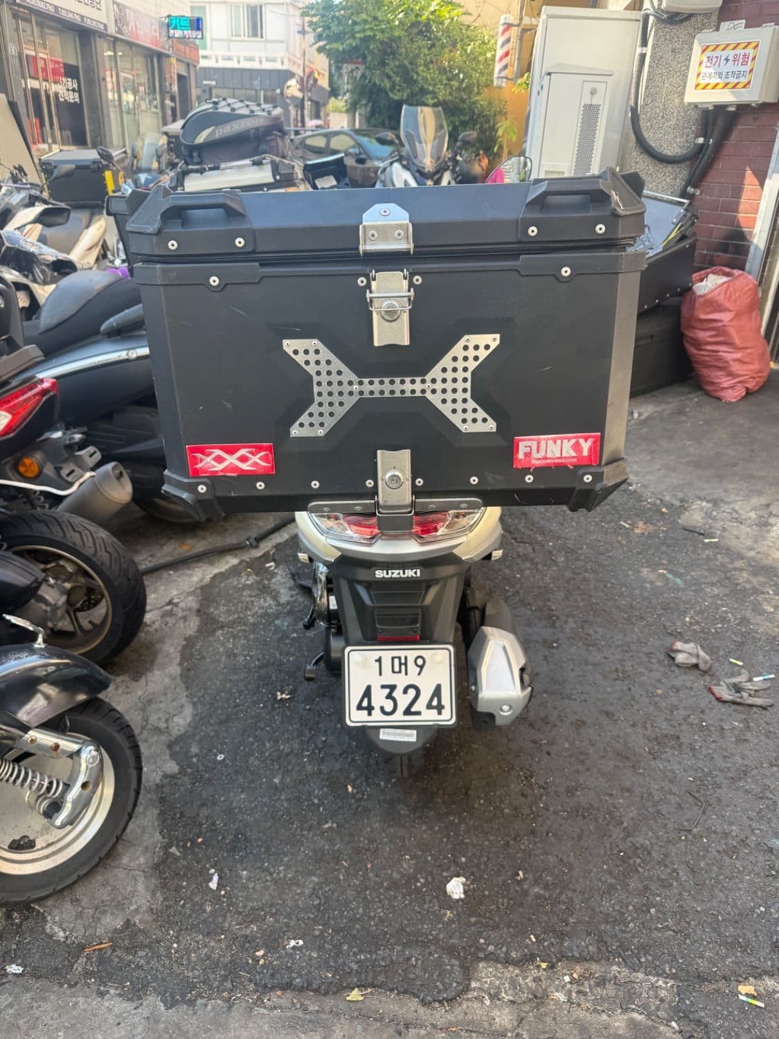 스즈키 버그만 스트리트 125 EX 3
