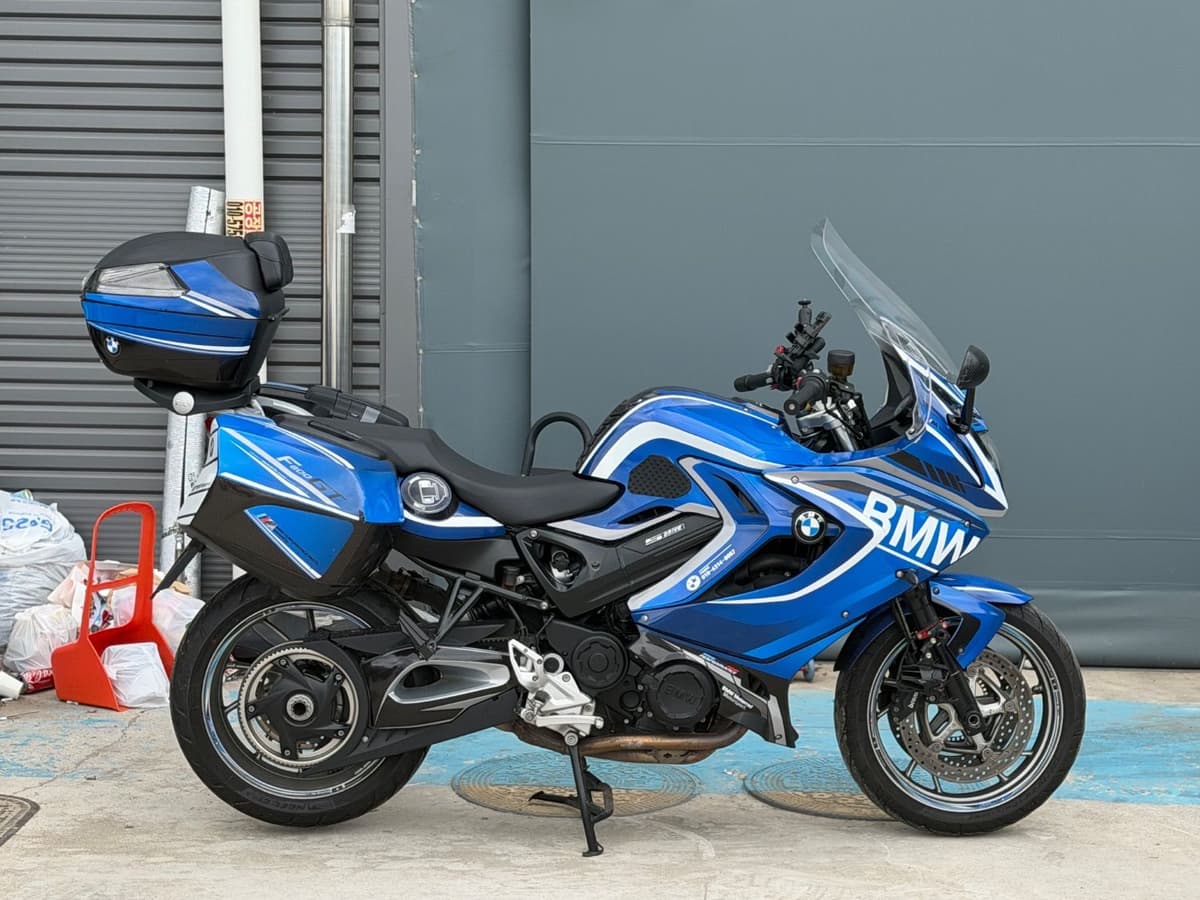 BMW F 800 GT 2