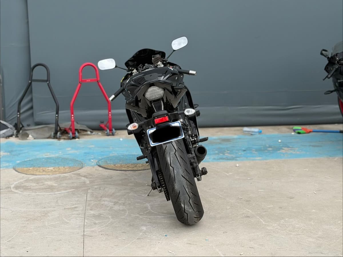 야마하 YZF R6 4