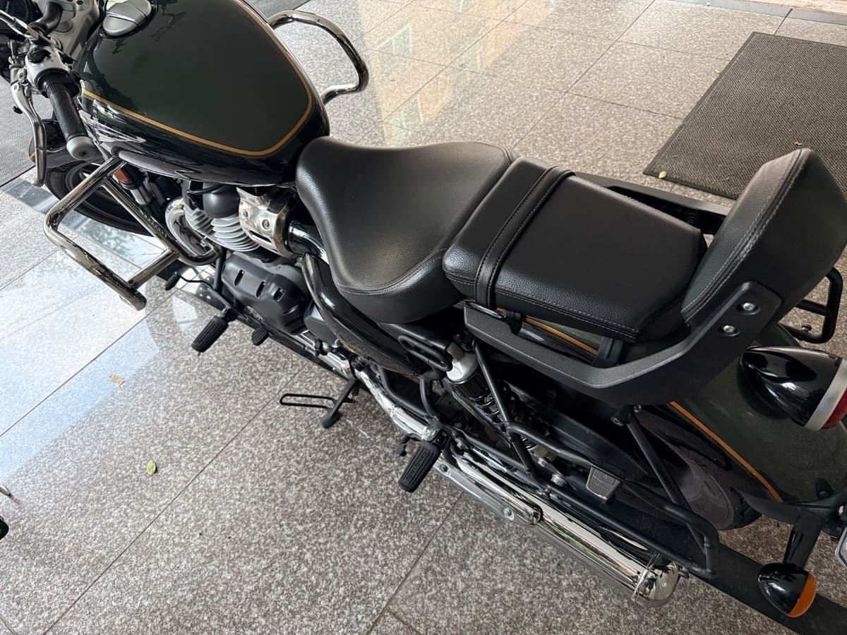 로얄엔필드 슈퍼메테오 650 4