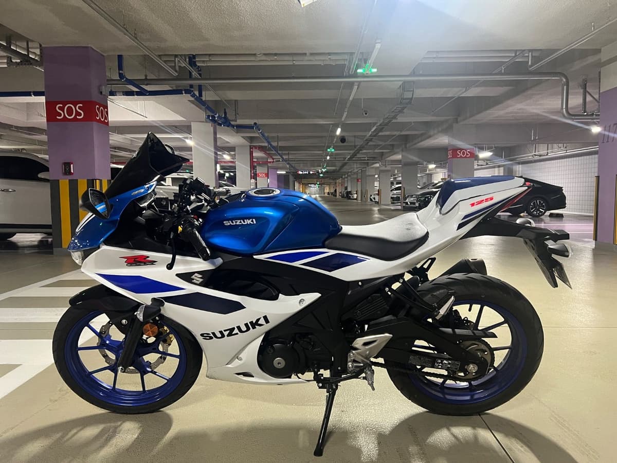 스즈키 GSX R 125 ABS 2