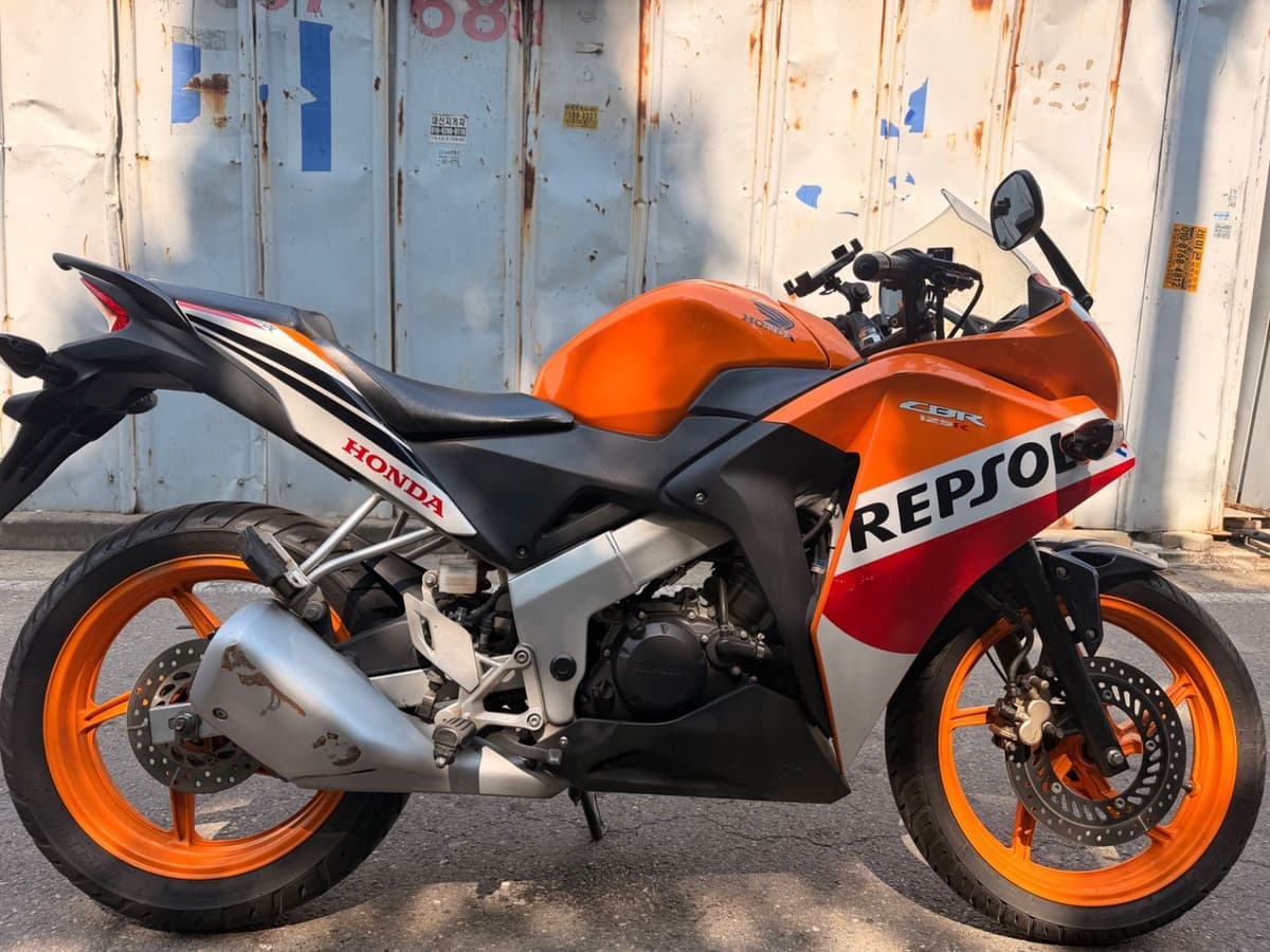 혼다 CBR 125 R 7