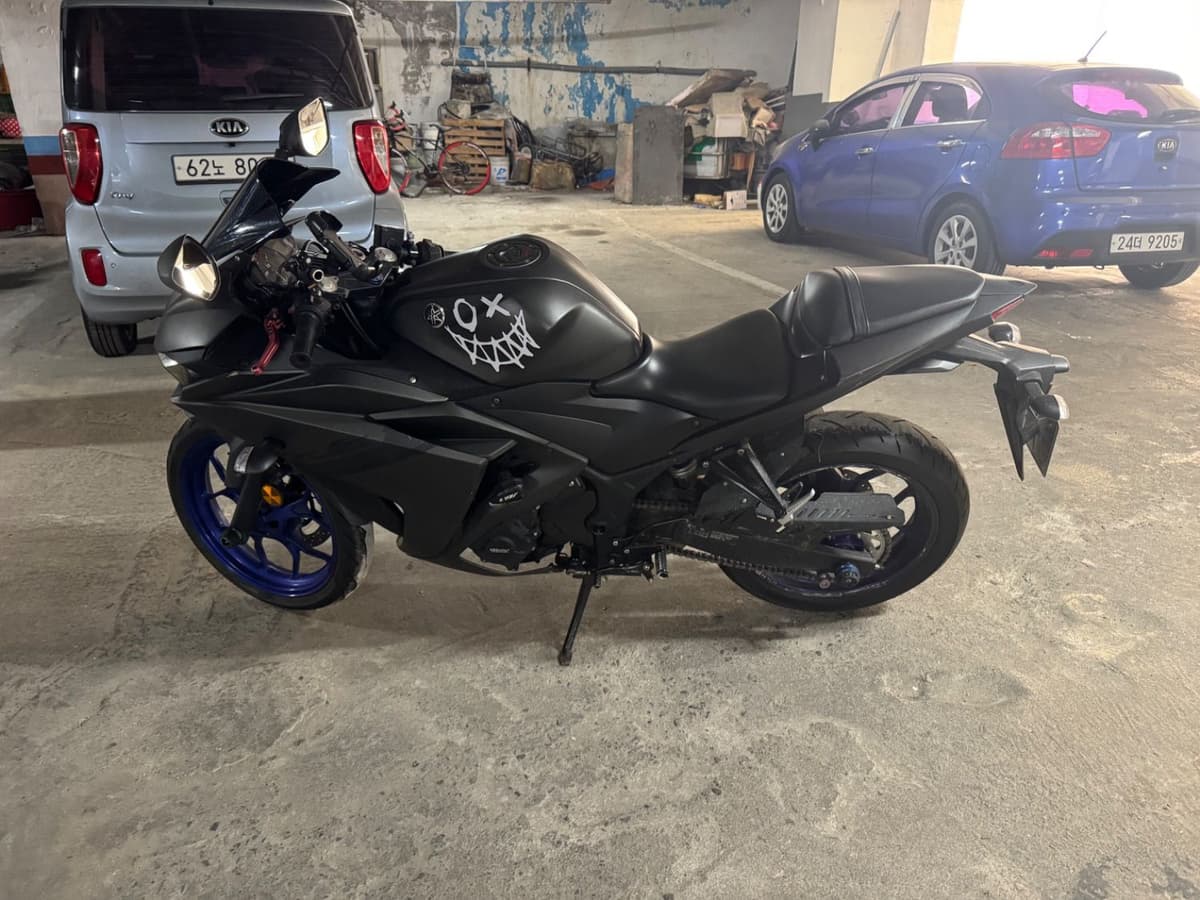 야마하 YZF R3 more