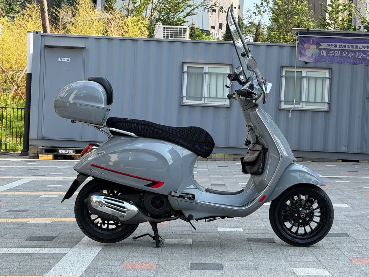 베스파 스프린트 125 ABS 4