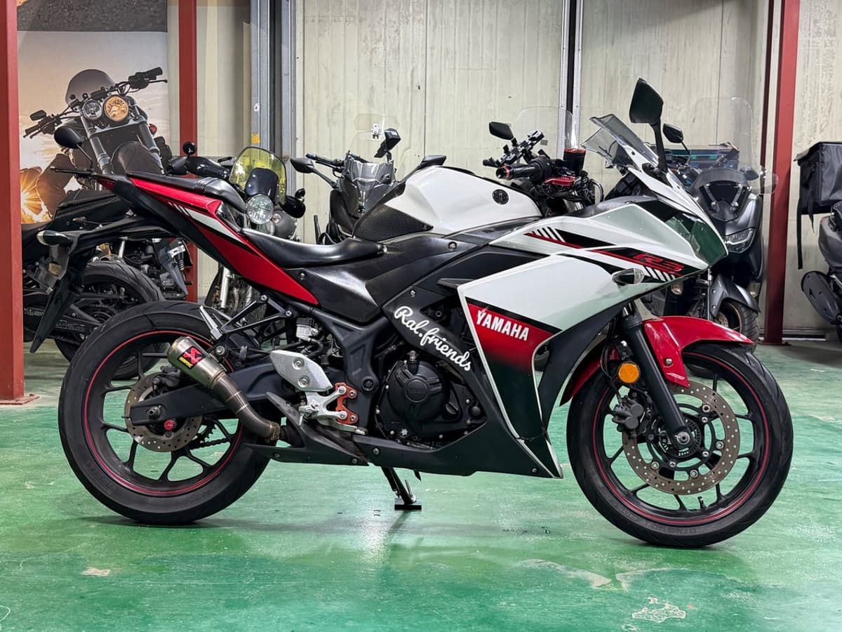 야마하 YZF R3 4
