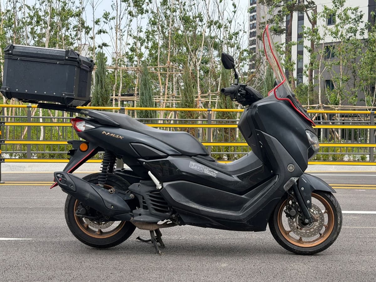 야마하 NMAX 125 4