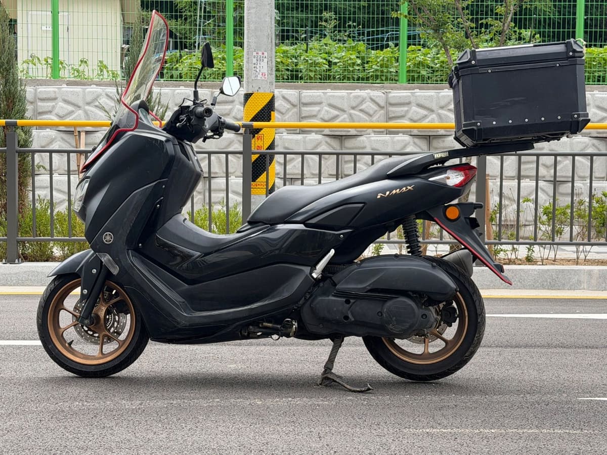 야마하 NMAX 125 5