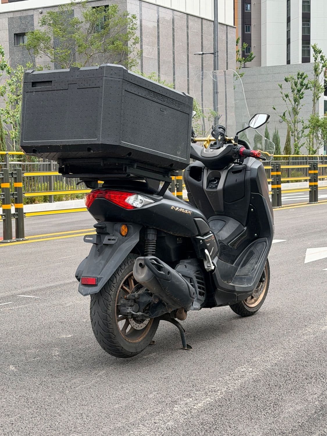 야마하 NMAX 125 more