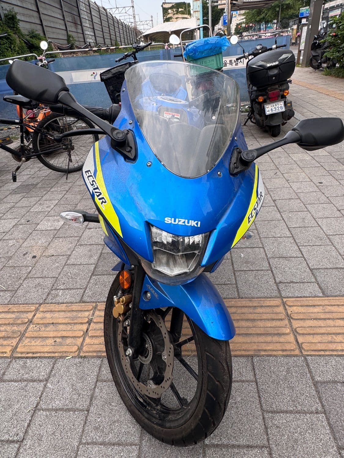 스즈키 GSX R 125 ABS 2