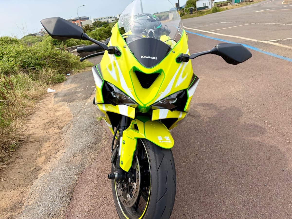 가와사키 닌자 ZX-6R 4
